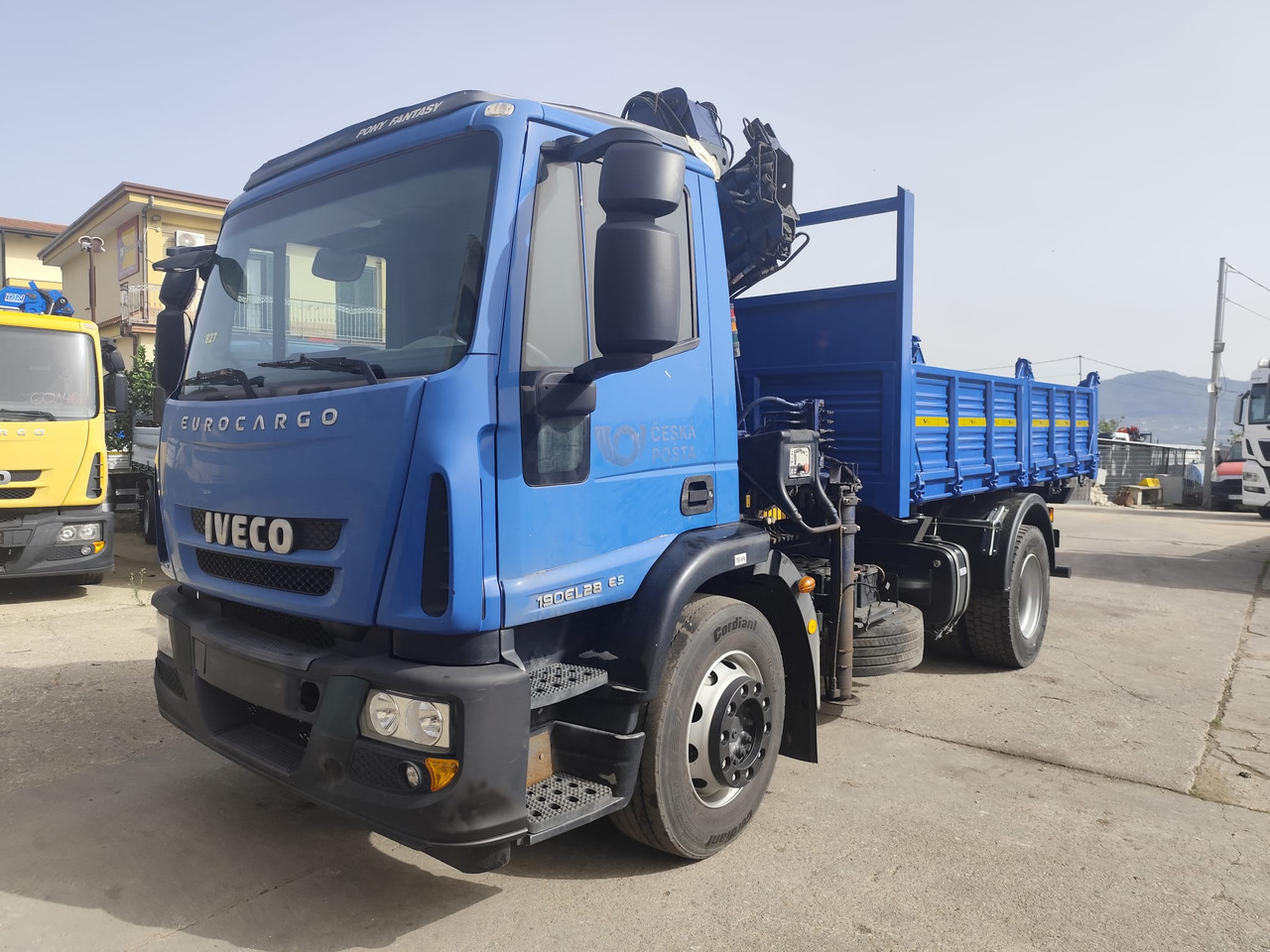 IVECO EUROCARGO 190EL28 - Autokran: das Bild 1 IVECO EUROCARGO 190EL28 - Autokran: das Bild 1
