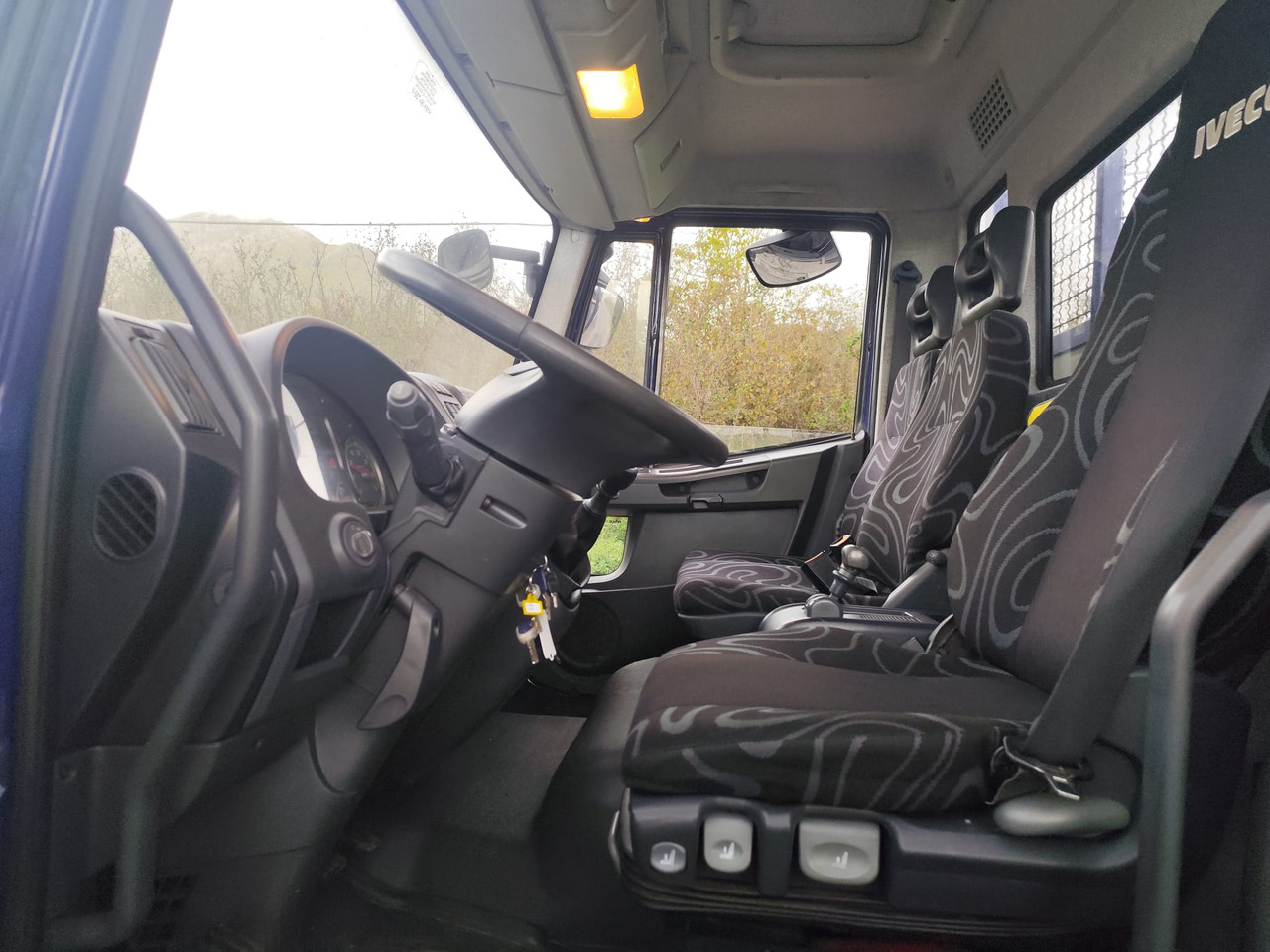 IVECO EUROCARGO 75E18 - Pritsche LKW: das Bild 3 IVECO EUROCARGO 75E18 - Pritsche LKW: das Bild 3