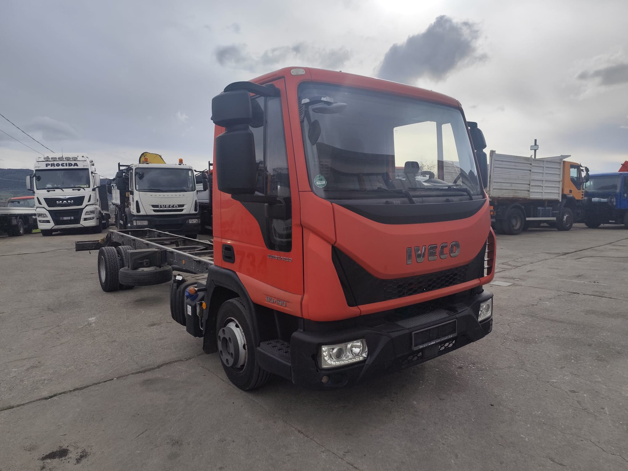 IVECO EUROCARGO 80-190 - Fahrgestell LKW: das Bild 2 IVECO EUROCARGO 80-190 - Fahrgestell LKW: das Bild 2