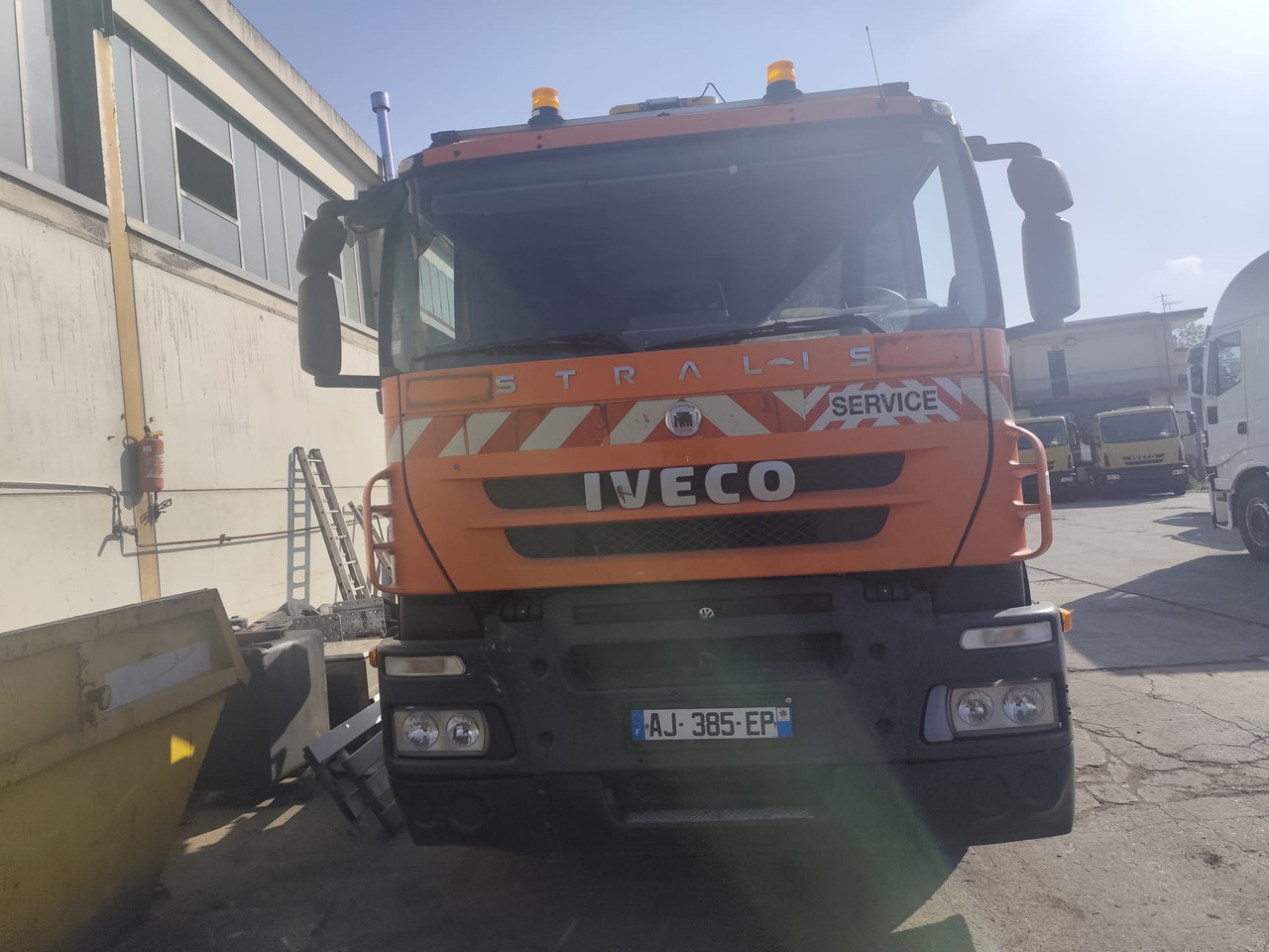 IVECO STRALIS 190S31 - Autokran: das Bild 2 IVECO STRALIS 190S31 - Autokran: das Bild 2