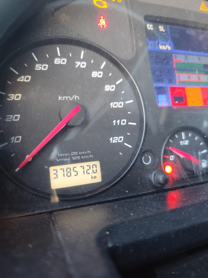 IVECO STRALIS 190S31 - Abrollkipper: das Bild 4 IVECO STRALIS 190S31 - Abrollkipper: das Bild 4