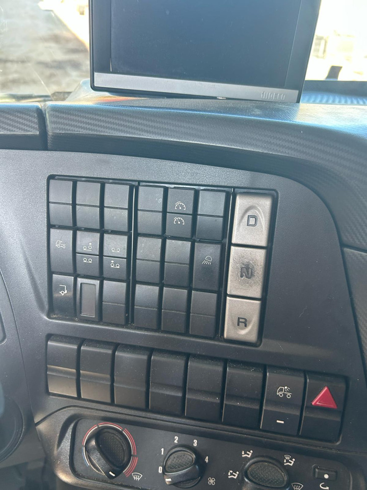 IVECO STRALIS 260S40 - Fahrgestell LKW: das Bild 5 IVECO STRALIS 260S40 - Fahrgestell LKW: das Bild 5