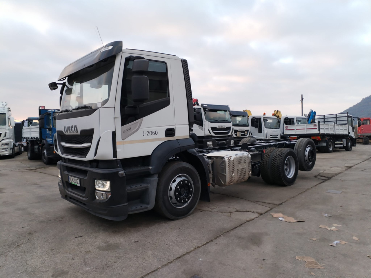 IVECO STRALIS AD 260S31 XP - Fahrgestell LKW: das Bild 1 IVECO STRALIS AD 260S31 XP - Fahrgestell LKW: das Bild 1