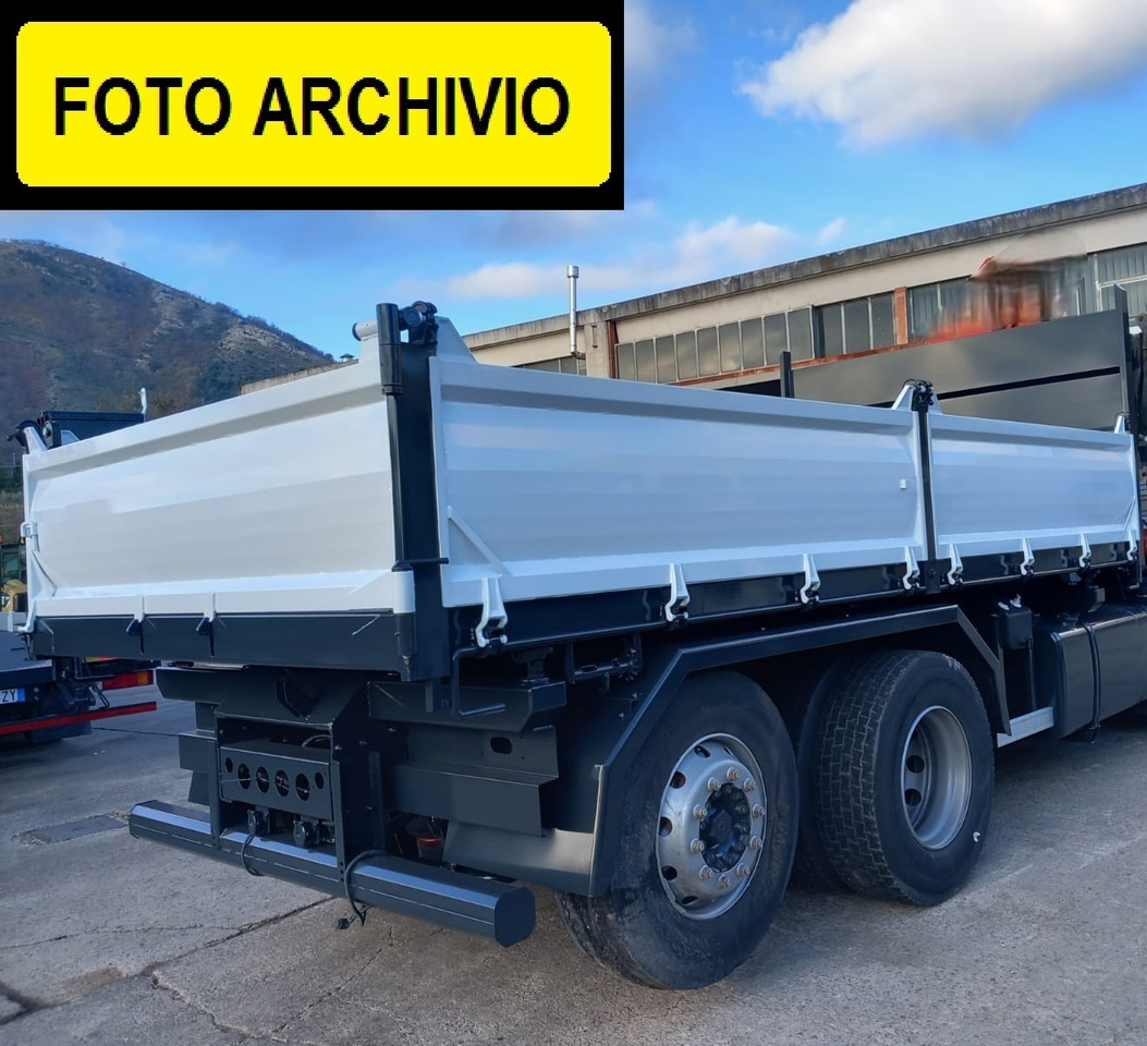 IVECO STRALIS AD 260S31 XP - Autokran: das Bild 2 IVECO STRALIS AD 260S31 XP - Autokran: das Bild 2
