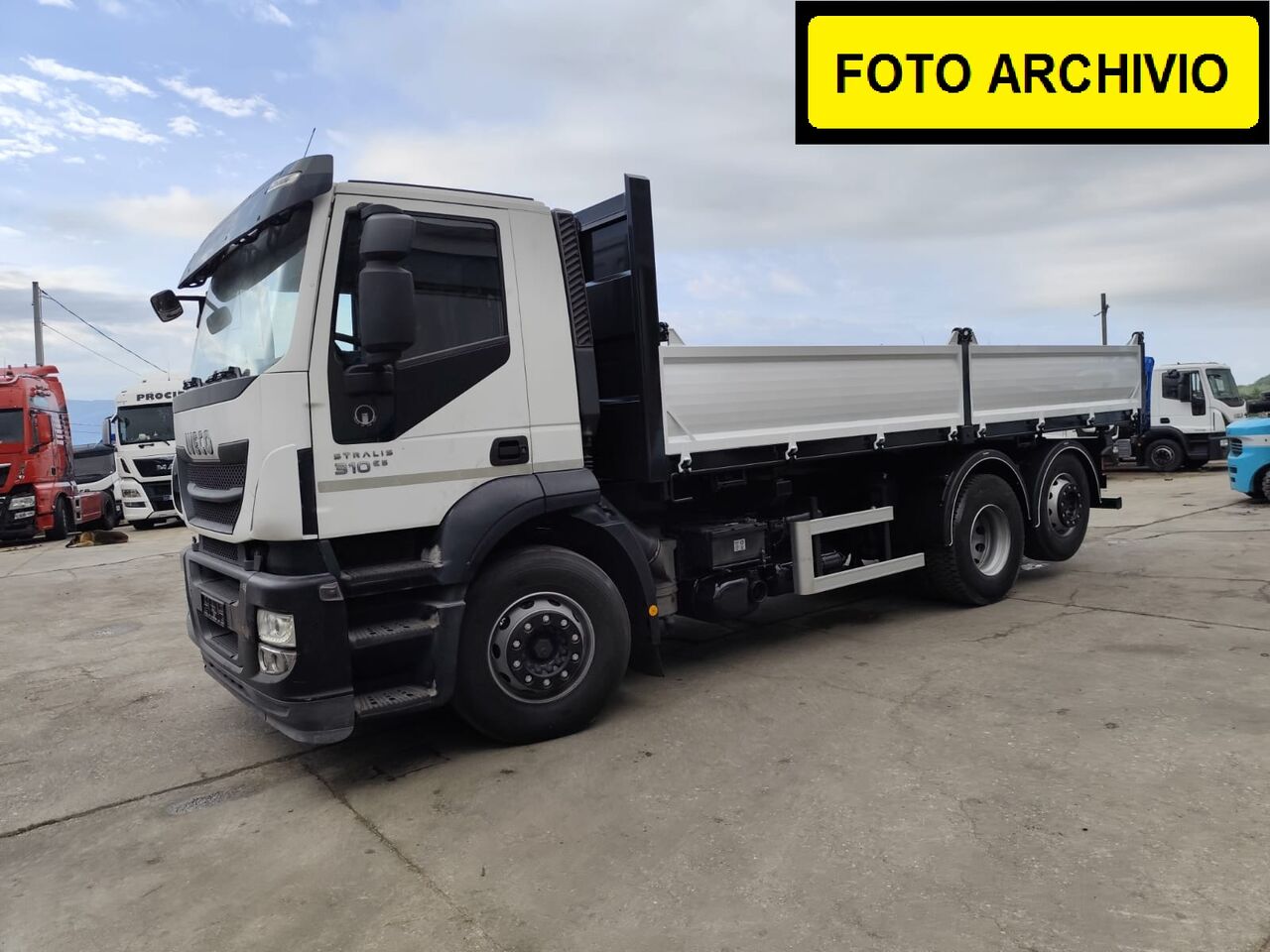IVECO STRALIS AD 260S31 XP - Kipper: das Bild 2 IVECO STRALIS AD 260S31 XP - Kipper: das Bild 2