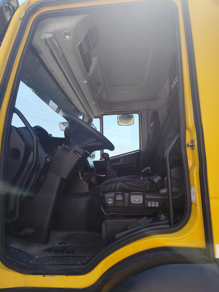 IVECO STRALIS HI-STREET AD190S42 - Fahrgestell LKW: das Bild 2 IVECO STRALIS HI-STREET AD190S42 - Fahrgestell LKW: das Bild 2