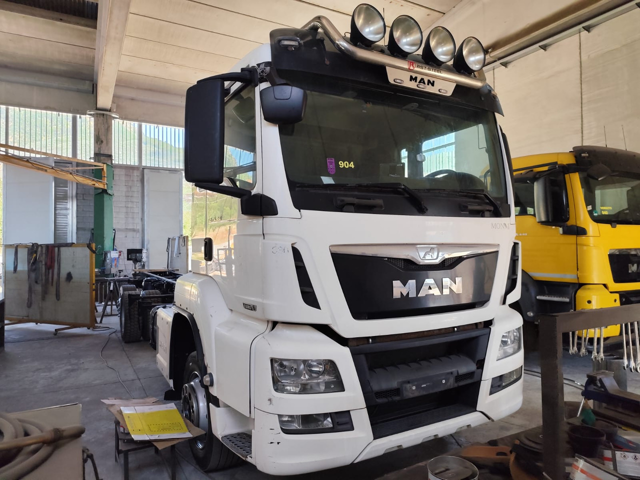 MAN TGS 26.360 - Pritsche LKW: das Bild 1 MAN TGS 26.360 - Pritsche LKW: das Bild 1