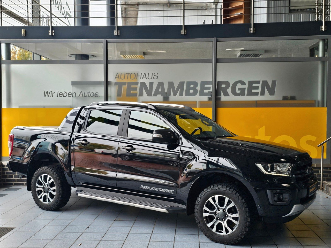 Ford Ranger Wildtrak DoKa 4x4 Standhzg. ACC LED AHK - SUV/ Geländewagen: das Bild 1 Ford Ranger Wildtrak DoKa 4x4 Standhzg. ACC LED AHK - SUV/ Geländewagen: das Bild 1