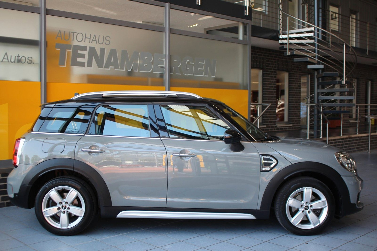 MINI Cooper D Countryman Pepper Navi Klimaaut. PDC - PKW: das Bild 3 MINI Cooper D Countryman Pepper Navi Klimaaut. PDC - PKW: das Bild 3