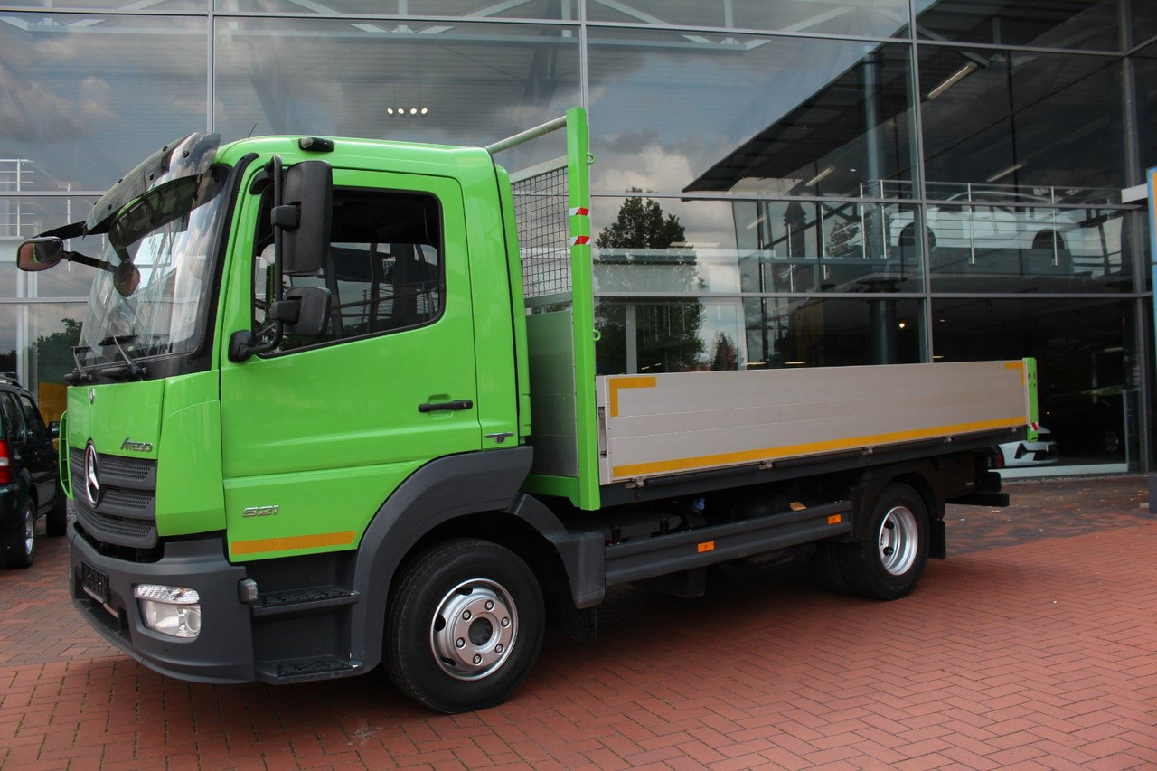 Mercedes-Benz Atego Pritsche 921 - Pritsche LKW: das Bild 3 Mercedes-Benz Atego Pritsche 921 - Pritsche LKW: das Bild 3