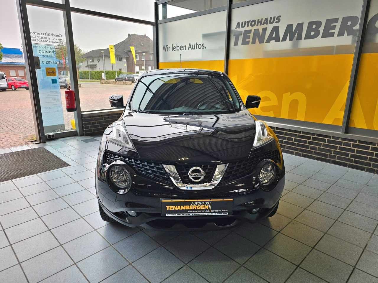 Nissan Juke 1.2 DIG-T 360 / Navi / Ganzjahresreifen - SUV/ Geländewagen: das Bild 2 Nissan Juke 1.2 DIG-T 360 / Navi / Ganzjahresreifen - SUV/ Geländewagen: das Bild 2