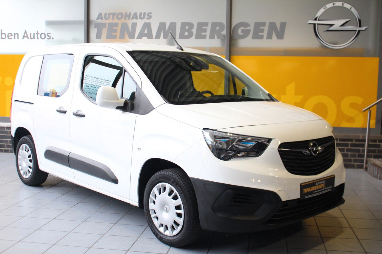 Opel Combo E Cargo 3.Sitze Klima Bluetooth Durchlade - Kleintransporter: das Bild 1 Opel Combo E Cargo 3.Sitze Klima Bluetooth Durchlade - Kleintransporter: das Bild 1