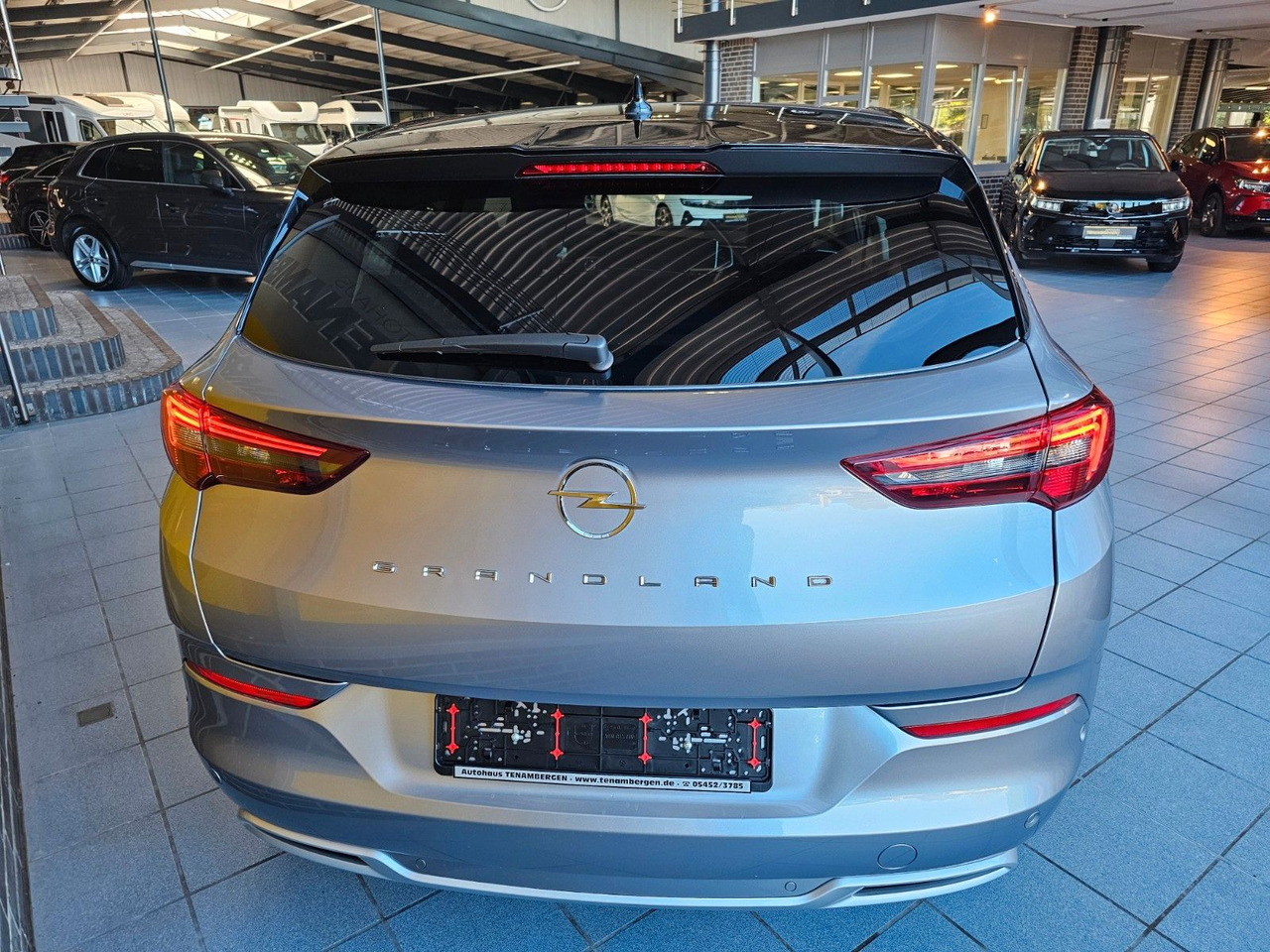 Opel Grandland (X) Elegance IntelliLux 360°Kamera ACC - SUV/ Geländewagen: das Bild 5 Opel Grandland (X) Elegance IntelliLux 360°Kamera ACC - SUV/ Geländewagen: das Bild 5
