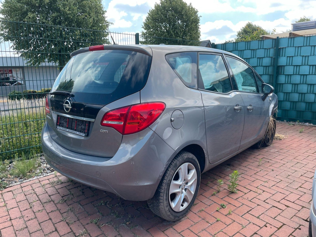Opel Meriva B Edition - Personentransporter: das Bild 2 Opel Meriva B Edition - Personentransporter: das Bild 2
