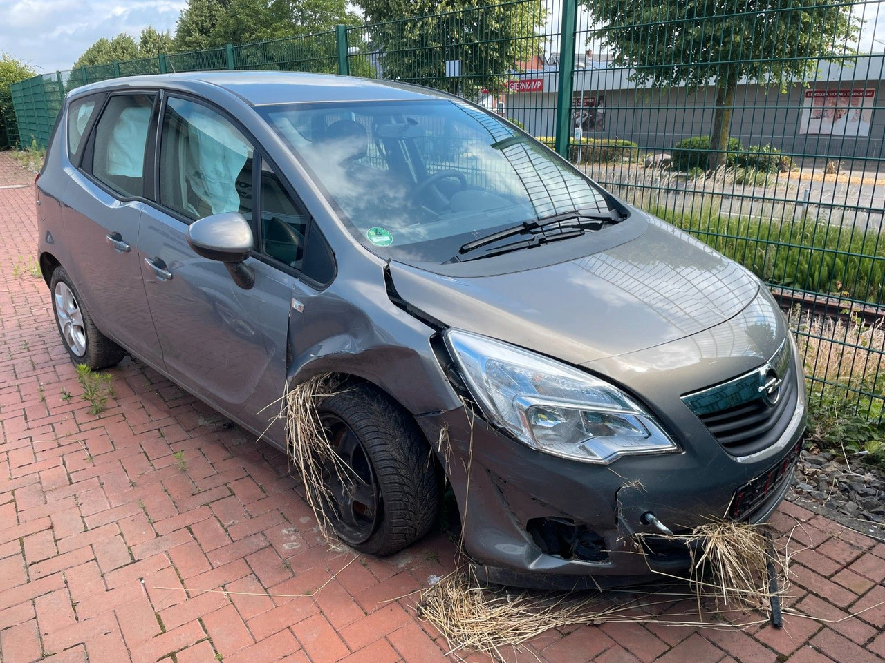 Opel Meriva B Edition - Personentransporter: das Bild 1 Opel Meriva B Edition - Personentransporter: das Bild 1