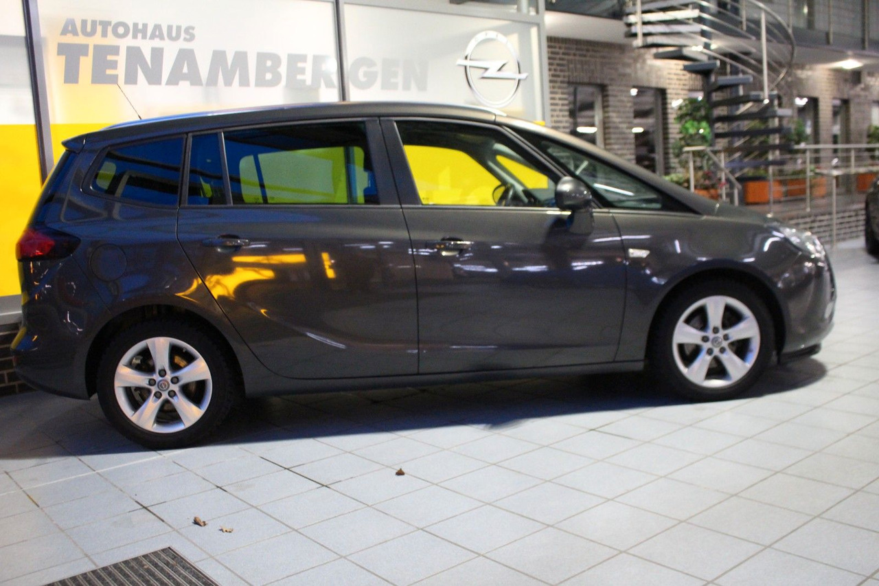 Opel Zafira C Tourer Style PDC Sitz u.Lenkradheizung - Personentransporter: das Bild 3 Opel Zafira C Tourer Style PDC Sitz u.Lenkradheizung - Personentransporter: das Bild 3