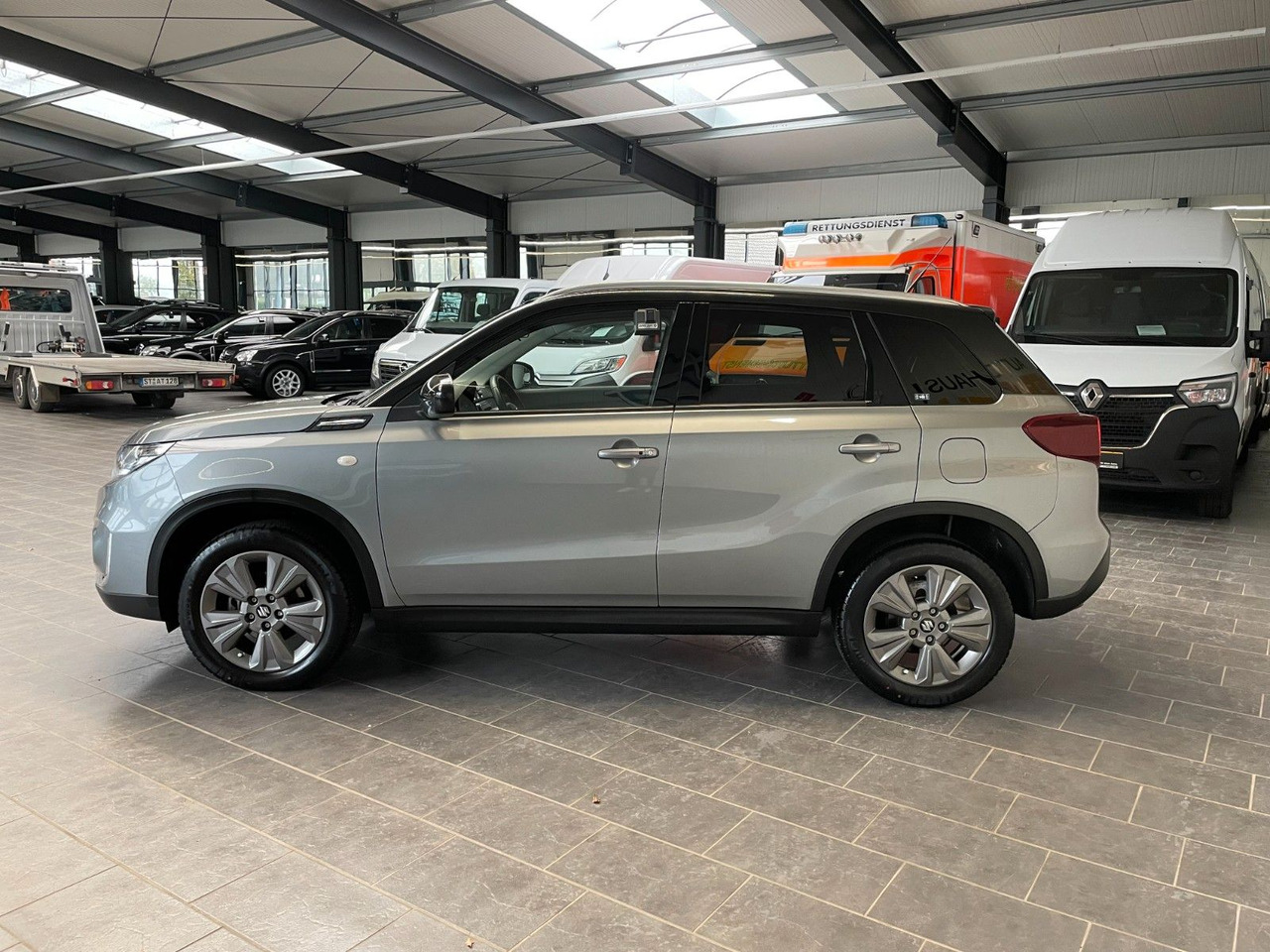 Suzuki Vitara 1.4 Mild-Hybrid Comfort 4x2 Kamera LED AC - Personentransporter: das Bild 5 Suzuki Vitara 1.4 Mild-Hybrid Comfort 4x2 Kamera LED AC - Personentransporter: das Bild 5