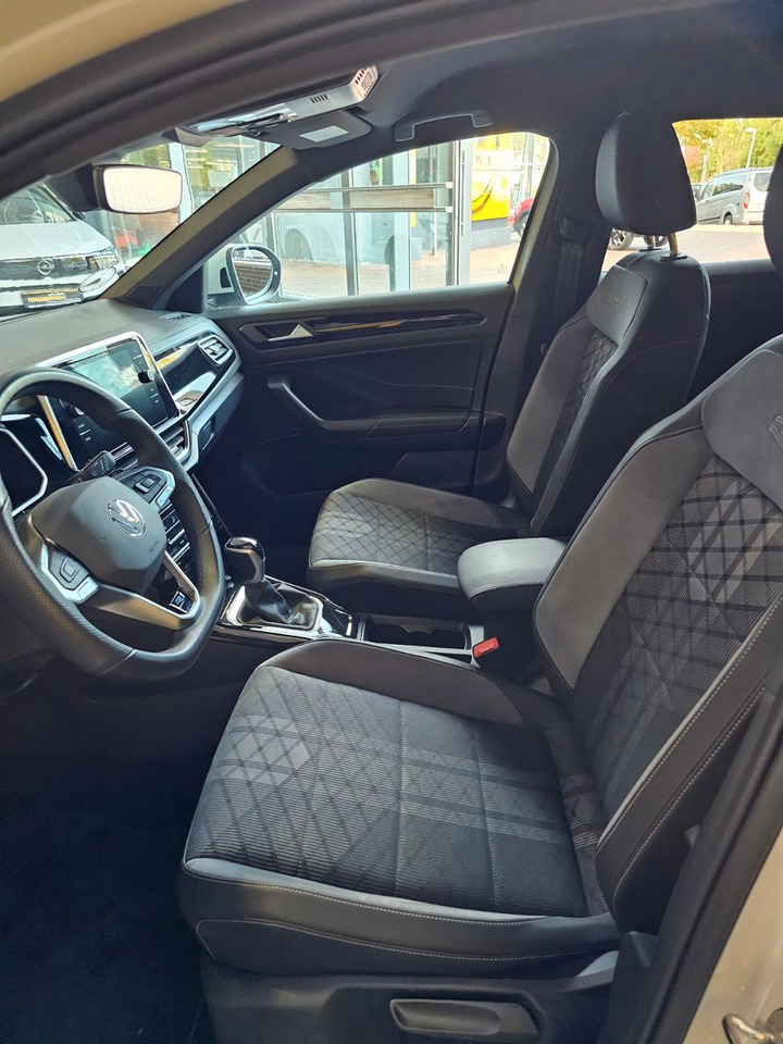 Volkswagen T-Roc R-Line eHeckklappe SHZ LED - SUV/ Geländewagen: das Bild 5 Volkswagen T-Roc R-Line eHeckklappe SHZ LED - SUV/ Geländewagen: das Bild 5