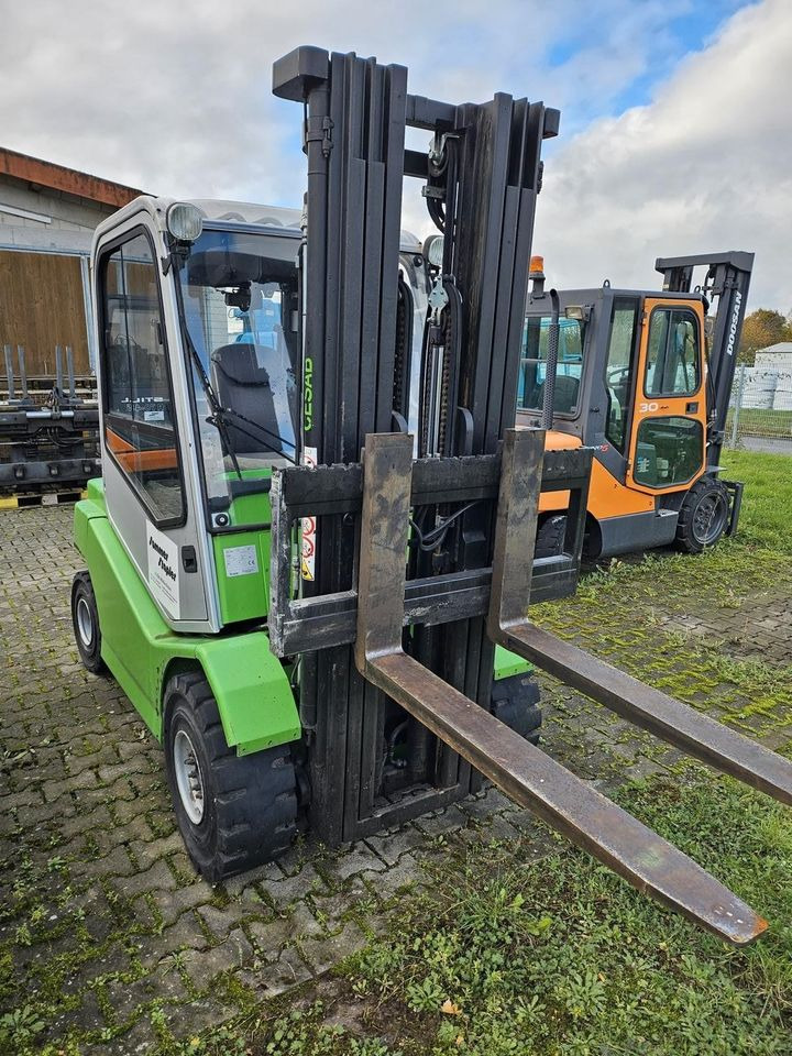 CESAB HN350 - Dieselstapler: das Bild 2 CESAB HN350 - Dieselstapler: das Bild 2