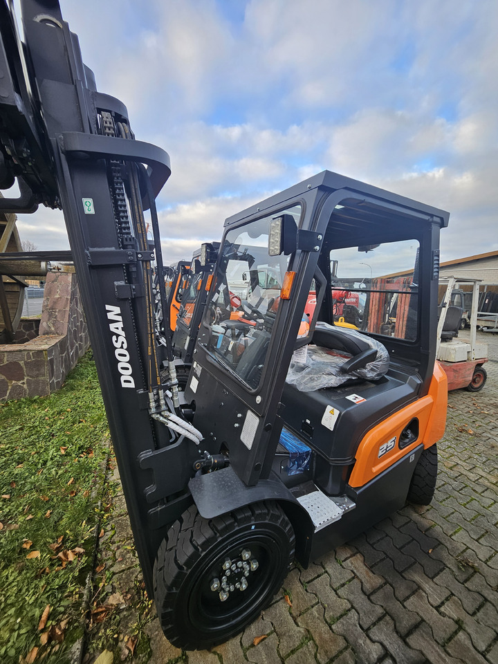 Doosan D30NXS - Dieselstapler: das Bild 4 Doosan D30NXS - Dieselstapler: das Bild 4