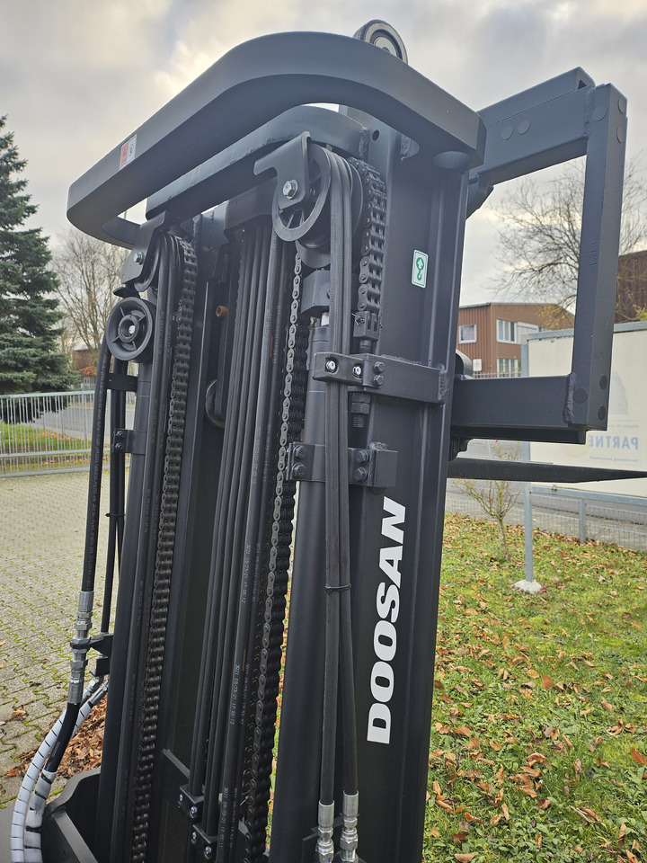 Doosan D30NXS - Dieselstapler: das Bild 5 Doosan D30NXS - Dieselstapler: das Bild 5