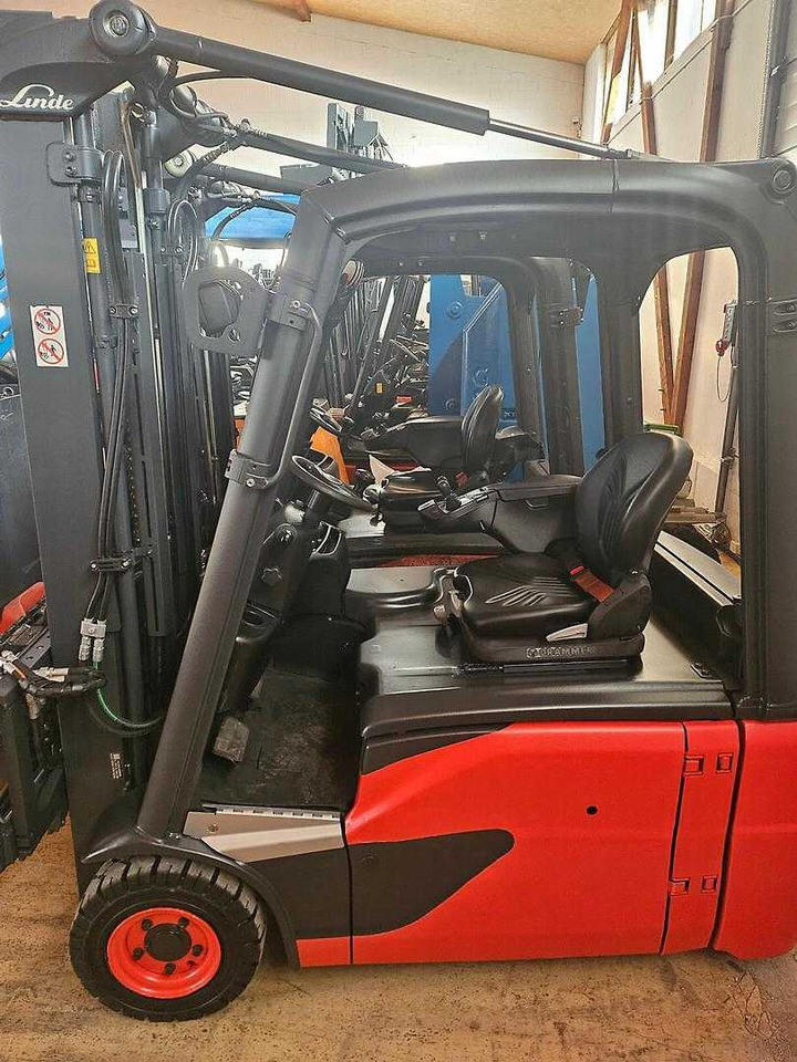 Linde E16L-02 - Elektrostapler: das Bild 4 Linde E16L-02 - Elektrostapler: das Bild 4