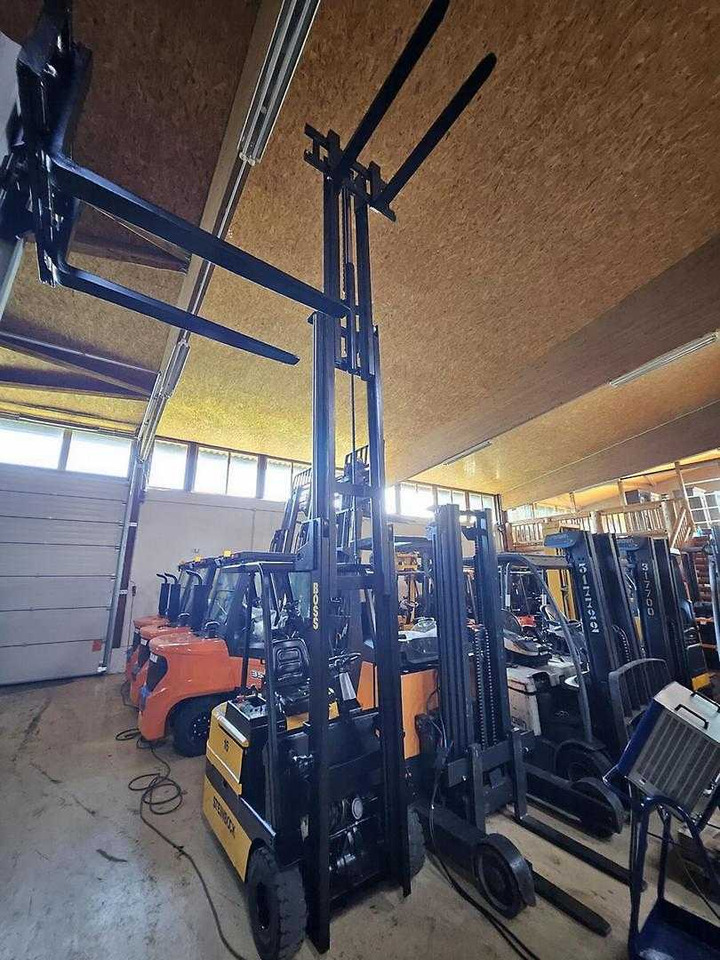 Steinbock LE16 - Elektrostapler: das Bild 5 Steinbock LE16 - Elektrostapler: das Bild 5