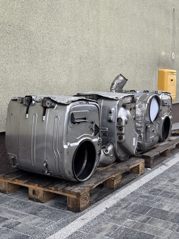 DAF XF 106 XG CF Efficient catalytic converters - Auspuff/ Abgasanlage für LKW: das Bild 1 DAF XF 106 XG CF Efficient catalytic converters - Auspuff/ Abgasanlage für LKW: das Bild 1