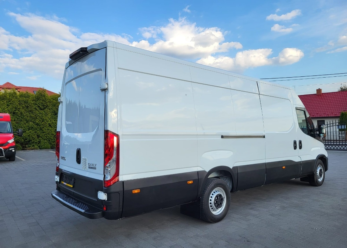 Iveco Iveco 180 Himatic 3.0 180hp Maxi -v Led -Xenon- v Led-Xenon - Kastenwagen: das Bild 2 Iveco Iveco 180 Himatic 3.0 180hp Maxi -v Led -Xenon- v Led-Xenon - Kastenwagen: das Bild 2