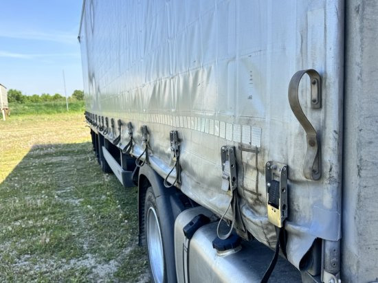 Schmitz SCS BS/Curtainsider S3T - Planenauflieger: das Bild 4 Schmitz SCS BS/Curtainsider S3T - Planenauflieger: das Bild 4