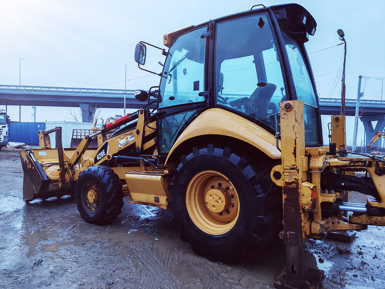 Baggerlader CATERPILLAR 428E: das Bild 12