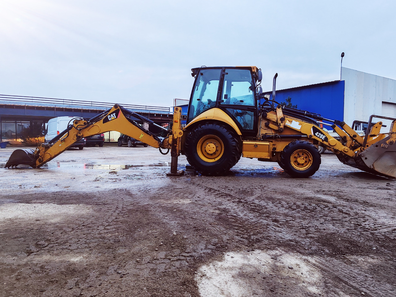 Baggerlader CATERPILLAR 428E: das Bild 7