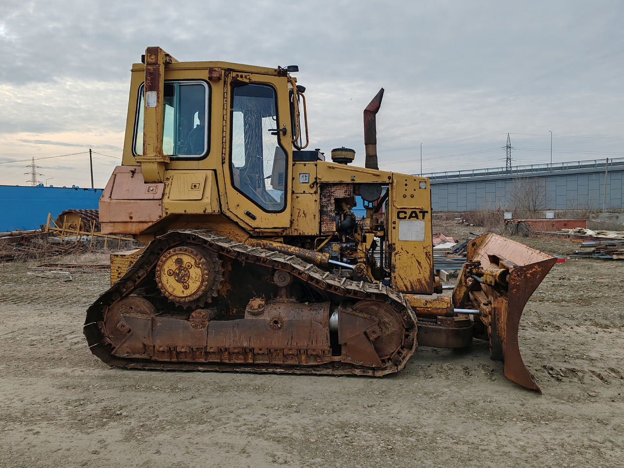 Caterpillar D4H - Bulldozer: das Bild 4 Caterpillar D4H - Bulldozer: das Bild 4