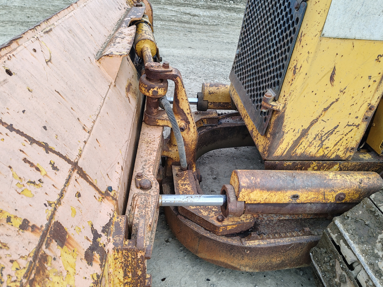 Caterpillar D4H – Leasing Caterpillar D4H: das Bild 10