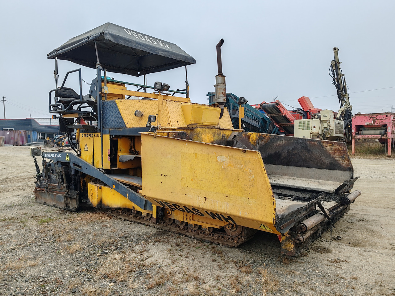 Dynapac F14C - Bitumenspritzmaschine: das Bild 1 Dynapac F14C - Bitumenspritzmaschine: das Bild 1
