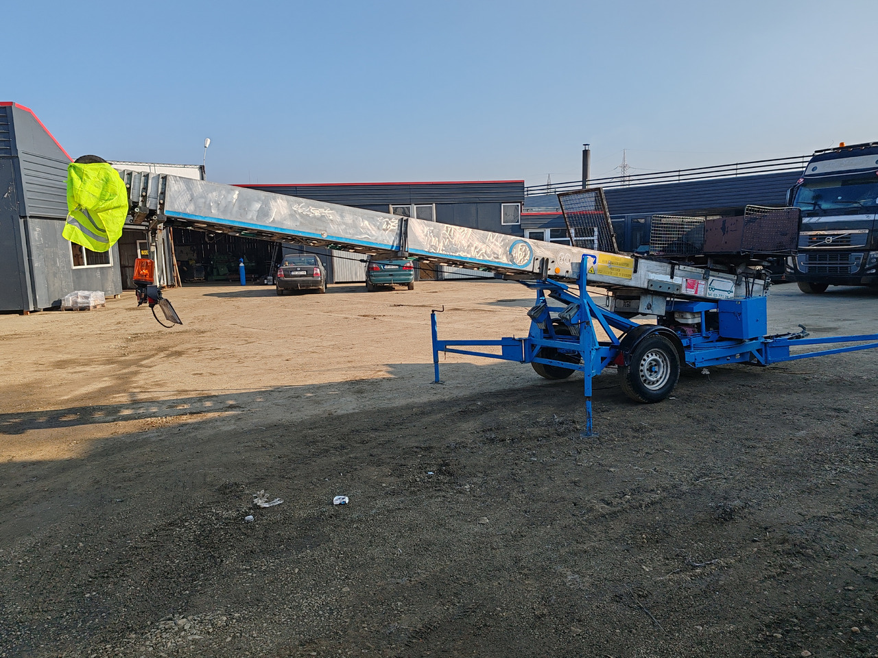 Klaas Nacela - Verladerampe: das Bild 3 Klaas Nacela - Verladerampe: das Bild 3