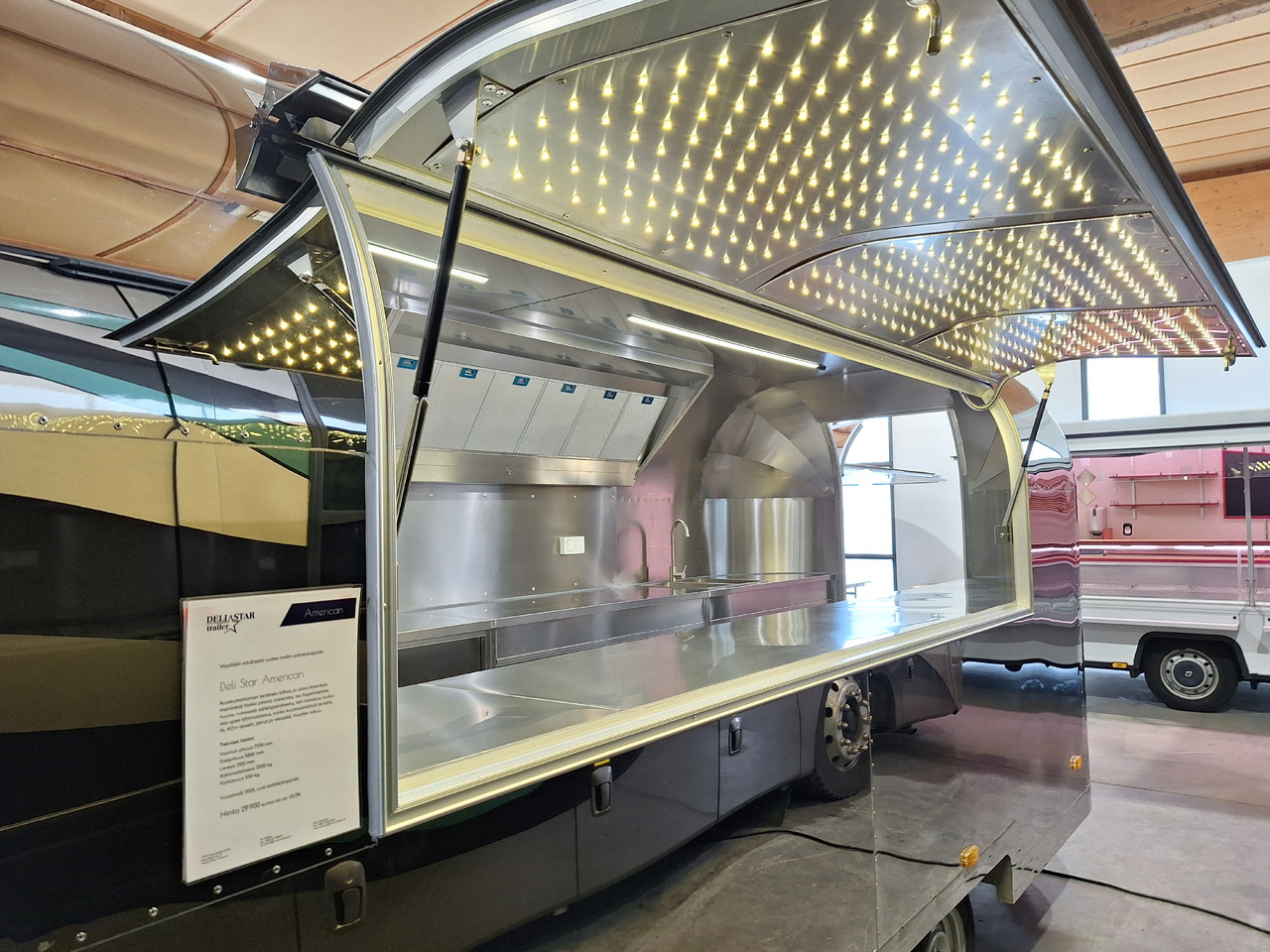 Deli Star Trailer American 5800 - EU standards - Verkaufsanhänger: das Bild 2 Deli Star Trailer American 5800 - EU standards - Verkaufsanhänger: das Bild 2