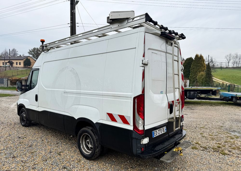 Iveco 35C21 - Kastenwagen: das Bild 3 Iveco 35C21 - Kastenwagen: das Bild 3