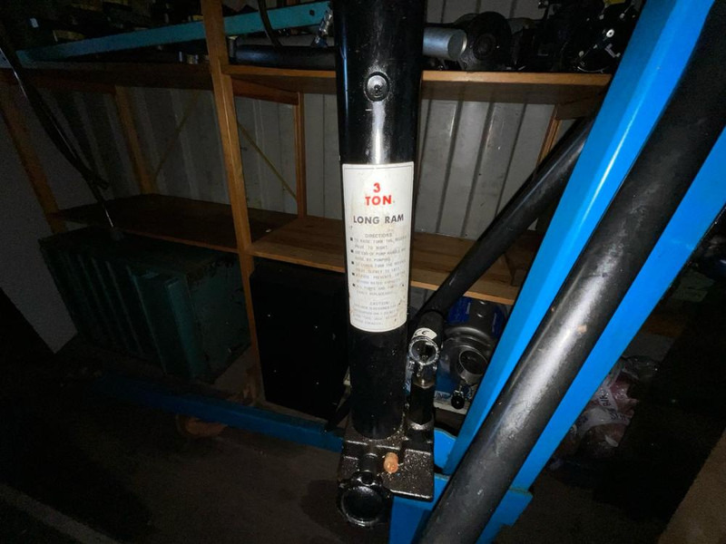 BILTEMA 0,5 Ton - Metallbearbeitungsmaschine: das Bild 5 BILTEMA 0,5 Ton - Metallbearbeitungsmaschine: das Bild 5