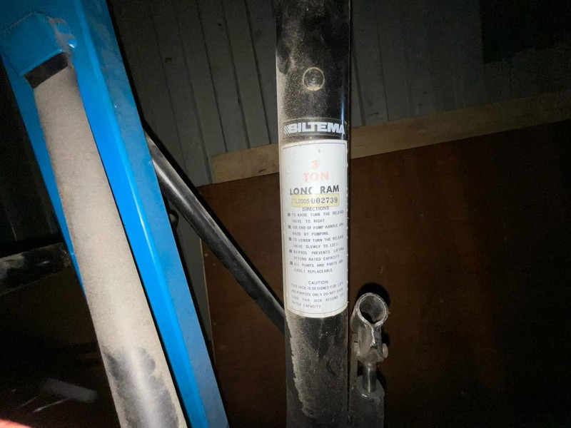 BILTEMA 0,5 Ton - Metallbearbeitungsmaschine: das Bild 5 BILTEMA 0,5 Ton - Metallbearbeitungsmaschine: das Bild 5