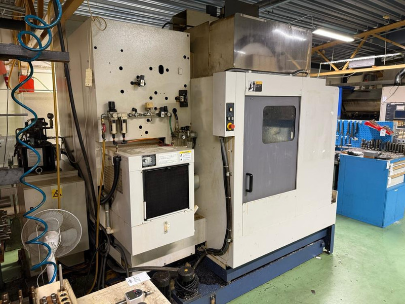 Mori Seiki SV500 - Metallbearbeitungsmaschine: das Bild 3 Mori Seiki SV500 - Metallbearbeitungsmaschine: das Bild 3