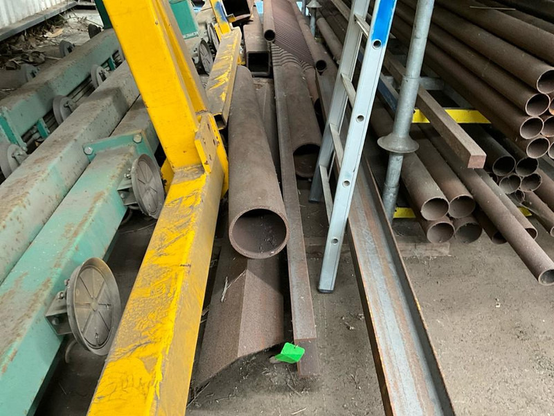 Onbekend - Metallbearbeitungsmaschine: das Bild 3 Onbekend - Metallbearbeitungsmaschine: das Bild 3