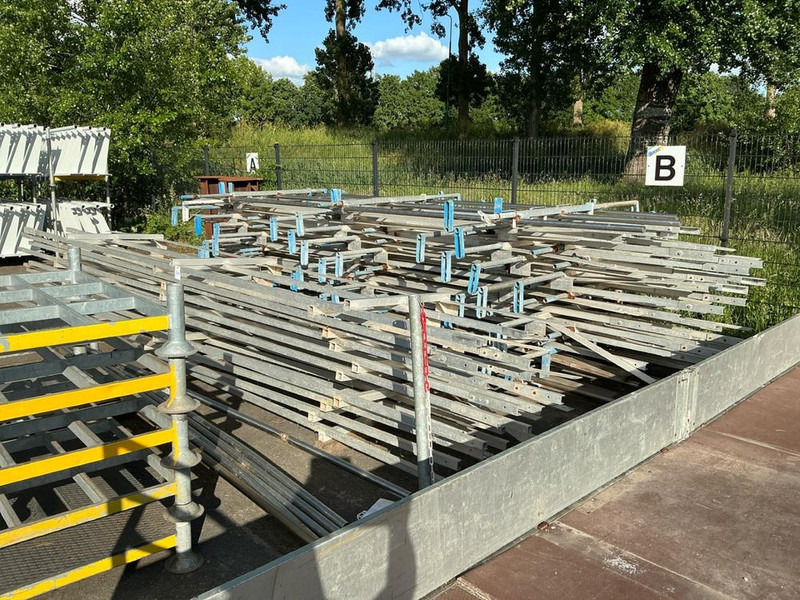 Onbekend - Metallbearbeitungsmaschine: das Bild 2 Onbekend - Metallbearbeitungsmaschine: das Bild 2