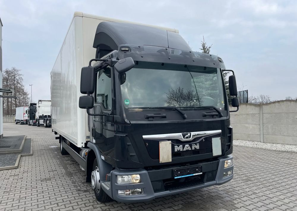 MAN TGL 12.250, KONTENER 7,3m ( 18 europalet ) - Koffer LKW: das Bild 5 MAN TGL 12.250, KONTENER 7,3m ( 18 europalet ) - Koffer LKW: das Bild 5