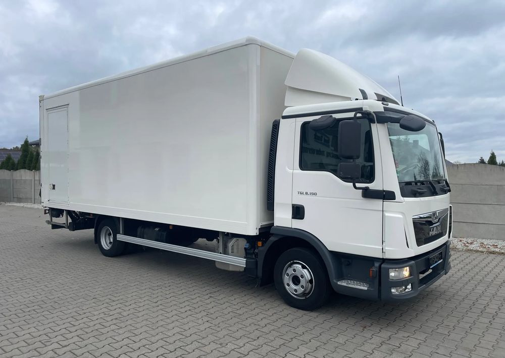 MAN TGL 8.190 KLIMA , PODUSZKI! - Koffer LKW: das Bild 4 MAN TGL 8.190 KLIMA , PODUSZKI! - Koffer LKW: das Bild 4