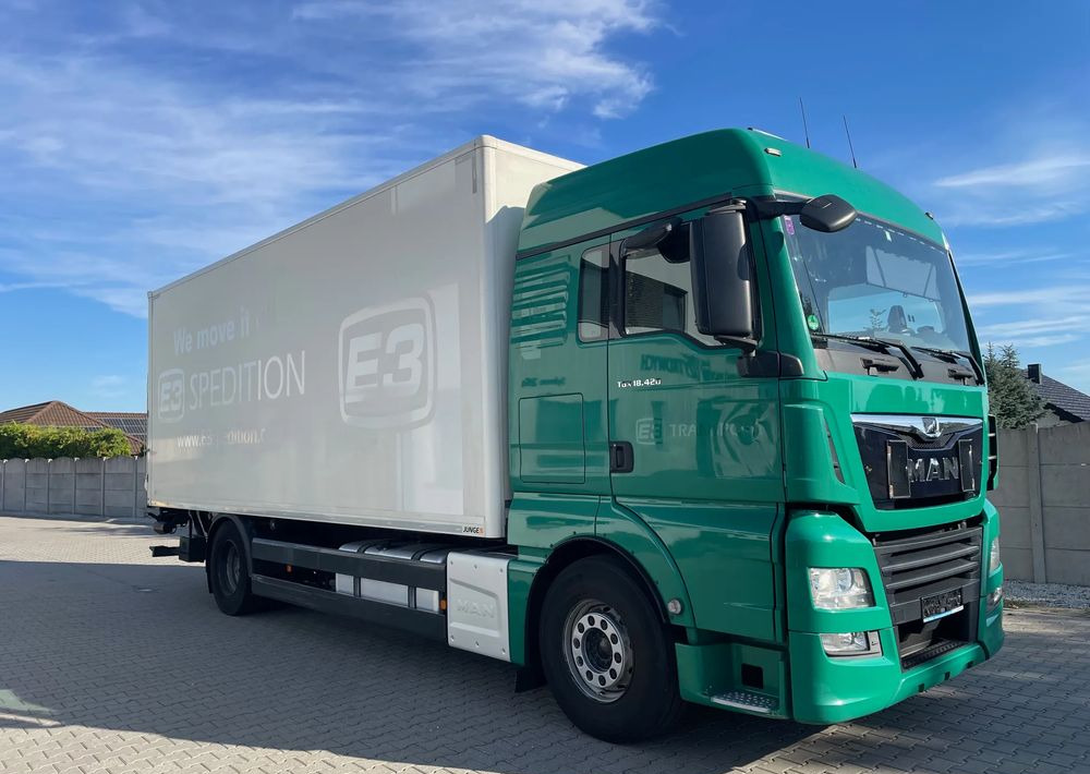 MAN TGX 18.420/ KONTENER 7,2m - Koffer LKW: das Bild 4 MAN TGX 18.420/ KONTENER 7,2m - Koffer LKW: das Bild 4