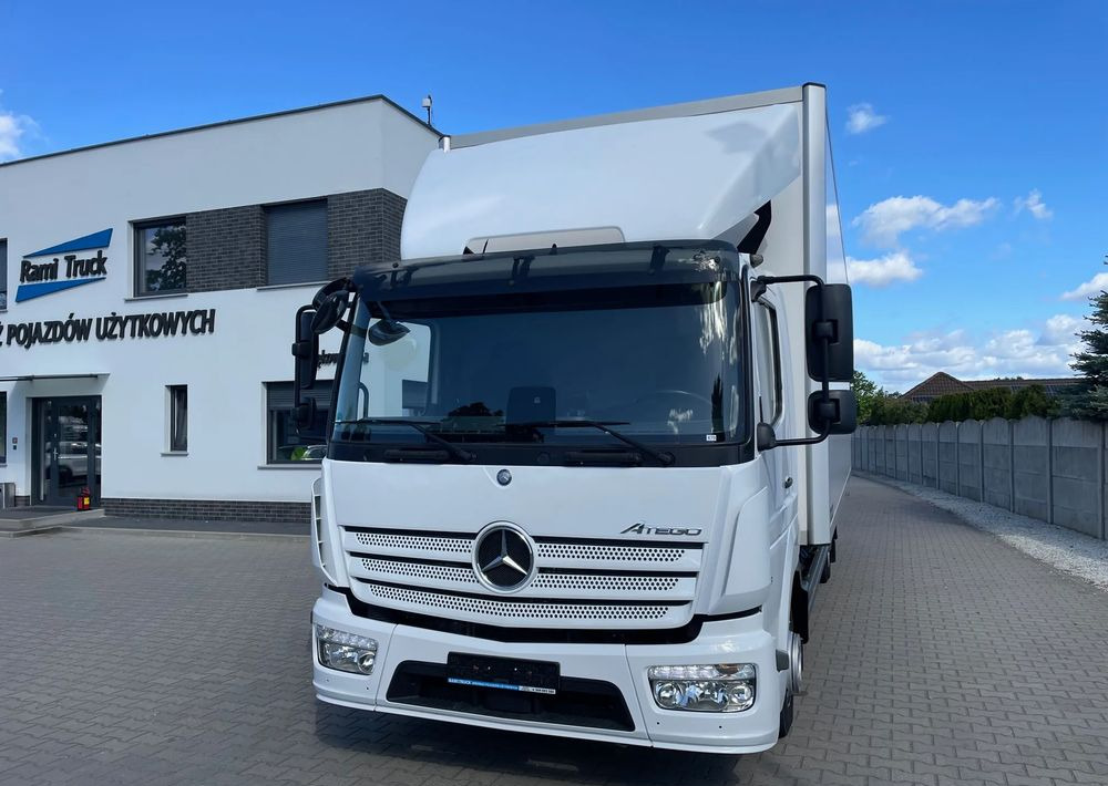 Mercedes-Benz ATEGO 818, IZOTERMA OGRZEWANA! - Koffer LKW: das Bild 3 Mercedes-Benz ATEGO 818, IZOTERMA OGRZEWANA! - Koffer LKW: das Bild 3
