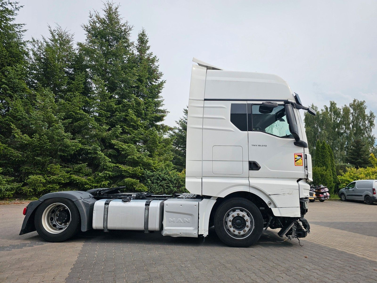 MAN TGX 18.510 XXL INTARDER - Motor , Rahmen 100% OK - Sattelzugmaschine: das Bild 3 MAN TGX 18.510 XXL INTARDER - Motor , Rahmen 100% OK - Sattelzugmaschine: das Bild 3