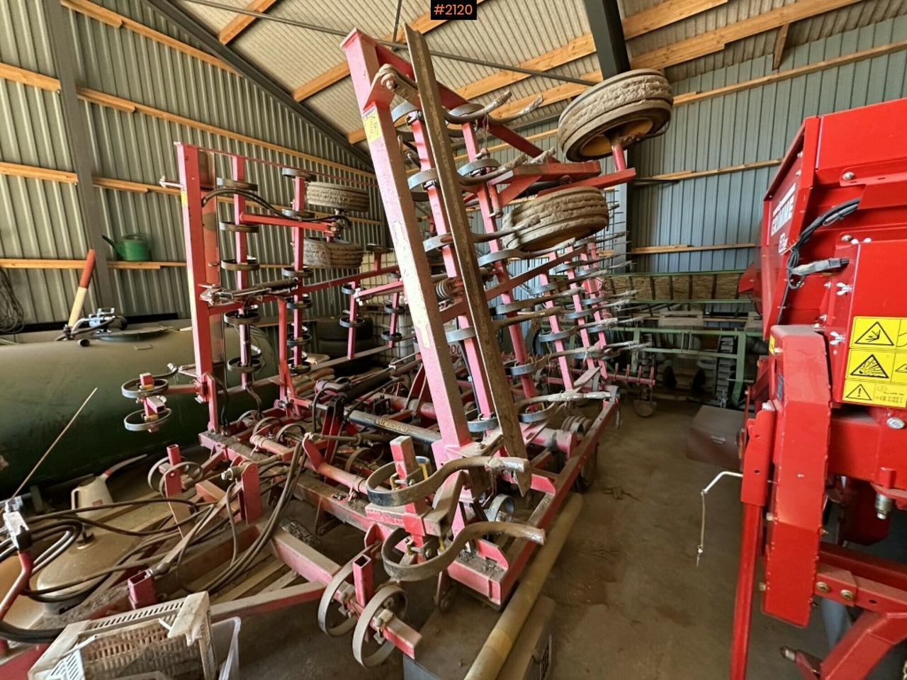 Harrow Väderstad NZE MK II - Technik für Bodenbearbeitung: das Bild 5 Harrow Väderstad NZE MK II - Technik für Bodenbearbeitung: das Bild 5
