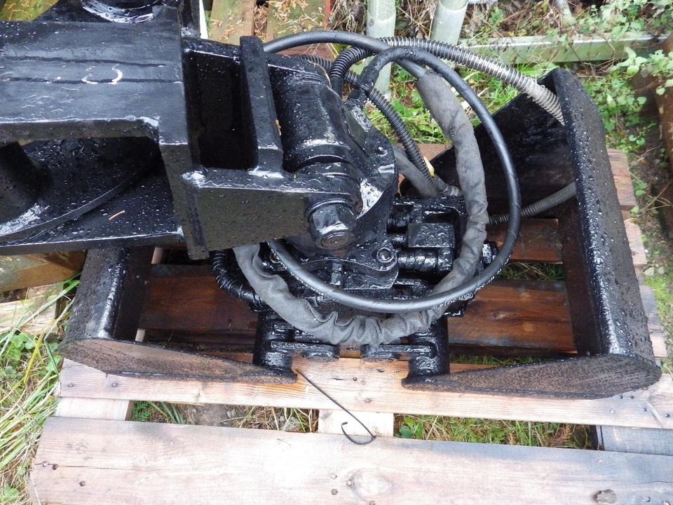 Greifer für Minibagger 40 cm für Verachtert CW05 (MWST ausweis.) - Zweischalengreifer für Baumaschine: das Bild 2 Greifer für Minibagger 40 cm für Verachtert CW05 (MWST ausweis.) - Zweischalengreifer für Baumaschine: das Bild 2